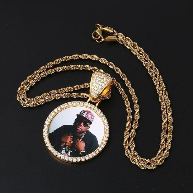 Circle Picture Chain Pendant Necklace For Men - Unique Executive Gifts