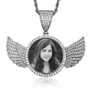 Picture pendant with wings